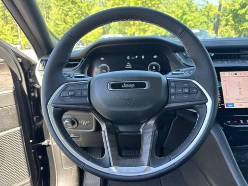 New 2027 Jeep Grand Cherokee Limited AWD/4WD image 24