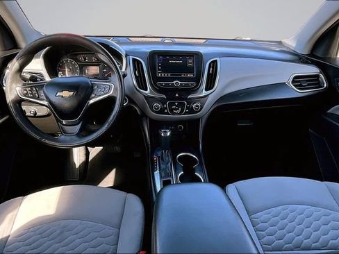 Used 2021 Chevrolet Equinox LS FWD image 7