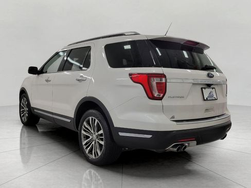 Used 2018 Ford Explorer Platinum image 25