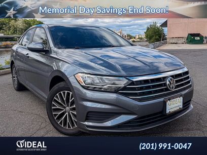 Used 2019 Volkswagen Jetta SE w/ Cold Weather Package