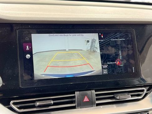 Used 2022 Kia Niro Touring Special Edition image 14