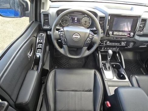 Used 2024 Nissan Frontier SL w/ Technology Package AWD/4WD image 22
