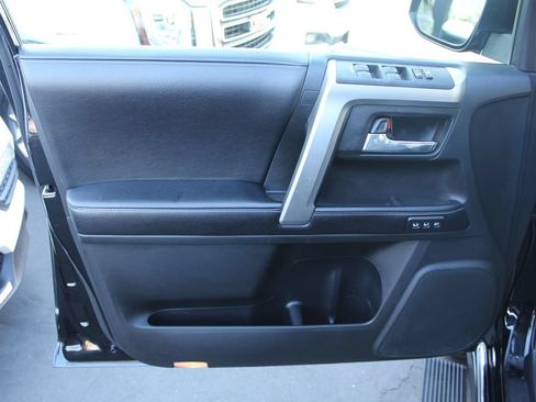 Used 2016 Toyota 4Runner Limited RWD image 19