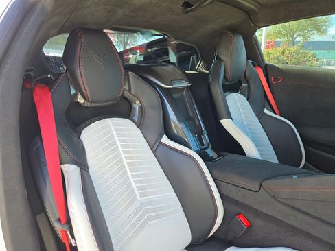 Used 2023 Chevrolet Corvette 3LT w/ Z51 Performance Package image 25