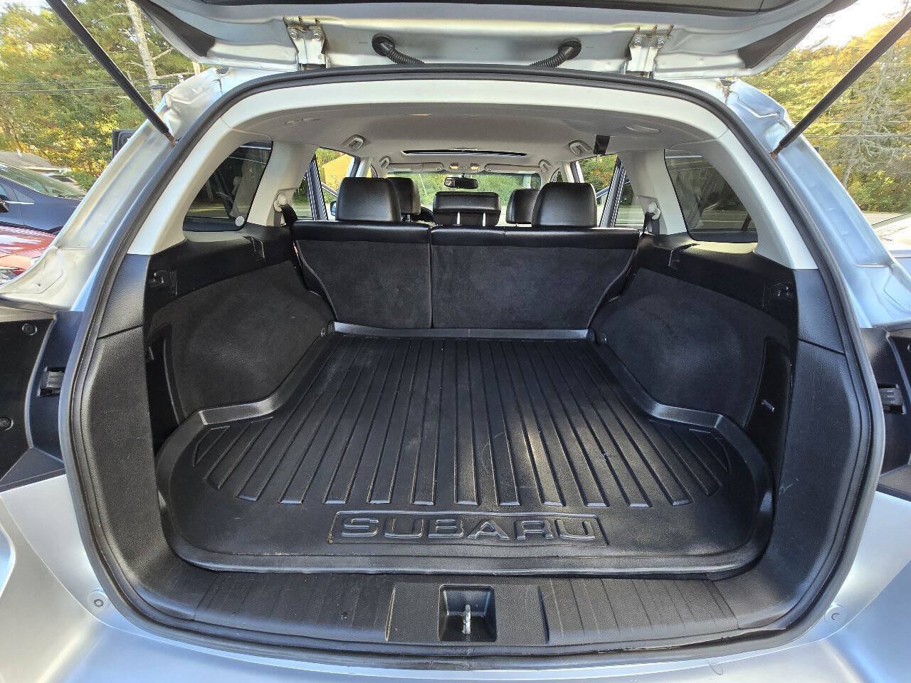 Used 2014 Subaru Outback 2.5i Limited w/ Moonroof Package AWD/4WD image 16