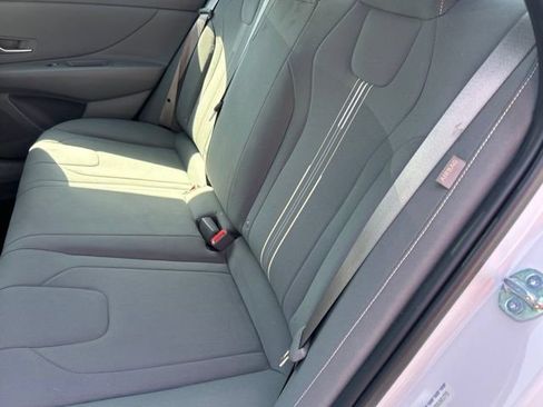 Used 2025 Hyundai Elantra Sport FWD image 7