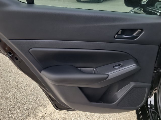 Used 2025 Nissan Altima 2.5 S FWD image 11