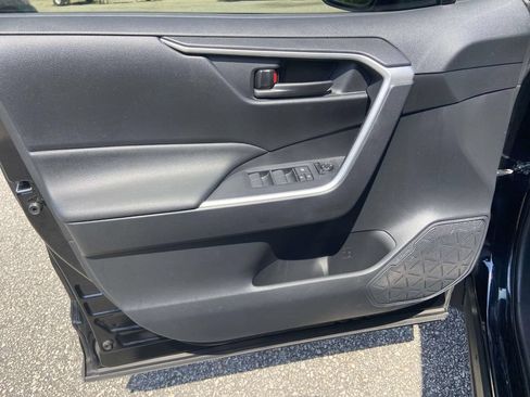 Used 2023 Toyota RAV4 LE FWD image 12