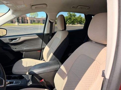 Used 2021 Ford Escape SE FWD image 11