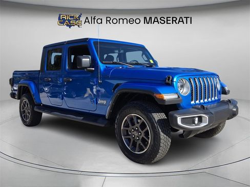 Used 2022 Jeep Gladiator Overland w/ LED Lighting Group image 10