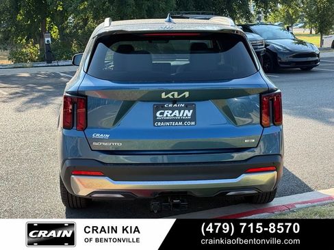Certified 2026 Kia Sorento EX w/ EX Premium Package FWD image 6