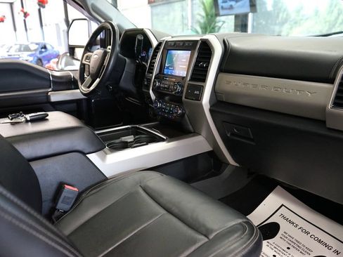 Used 2020 Ford F250 Lariat w/ Lariat Ultimate Package AWD/4WD image 48
