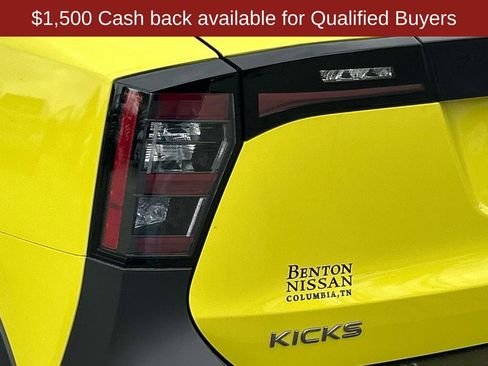 New 2026 Nissan Kicks SR w/ Cold Weather Package FWD image 12