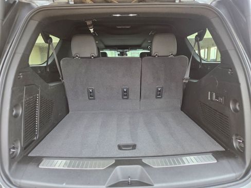 Used 2023 Chevrolet Suburban RST w/ Luxury Package RWD image 14