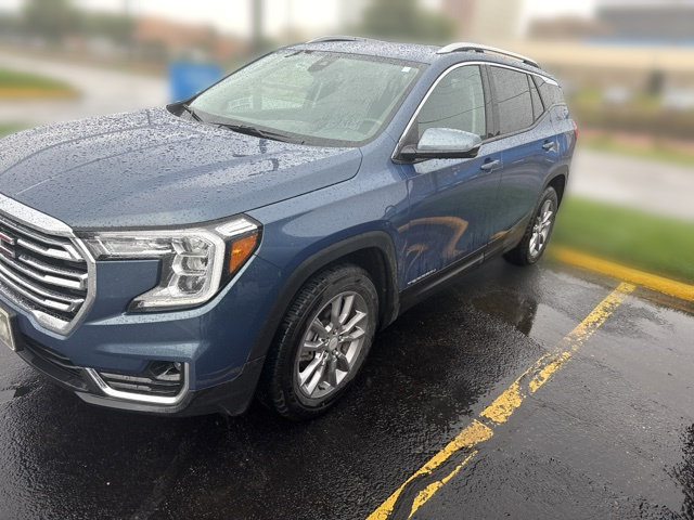 Used 2024 GMC Terrain SLT AWD/4WD image 36