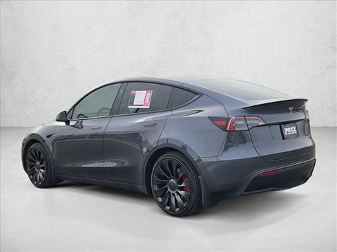 Used 2023 Tesla Model Y Performance image 8