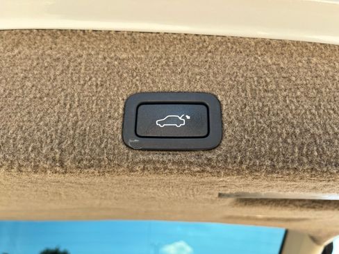 Used 2015 Volvo XC60 T5 Premier Plus image 8