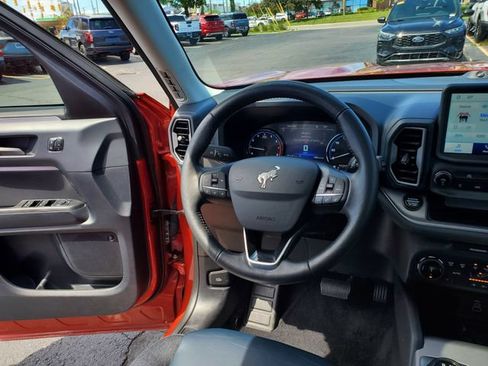 Used 2023 Ford Bronco Sport Outer Banks w/ Tech Package AWD/4WD image 8