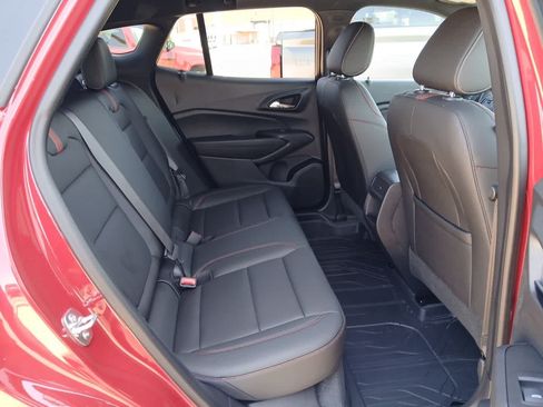 Used 2026 Chevrolet Trax RS w/ Sunroof Package FWD image 61