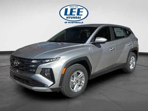 New 2026 Hyundai Tucson SE image 8