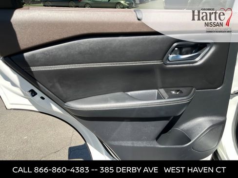 Used 2023 Nissan Rogue SV w/ SV Premium B Package AWD/4WD image 34