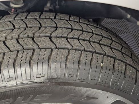 Used 2019 Ford F150 XL w/ Equipment Group 101A Mid RWD image 9