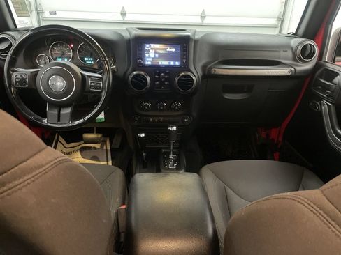 Used 2018 Jeep Wrangler Unlimited Sport S AWD/4WD image 11