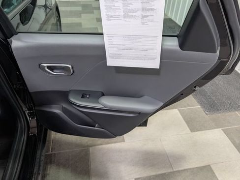 Used 2025 Kia K4 FWD image 24