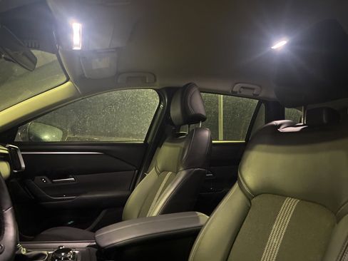 Used 2025 MAZDA CX-50 AWD 2.5 S w/ Preferred Package image 10