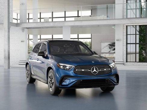 Certified 2025 Mercedes-Benz GLC 300 4MATIC image 9