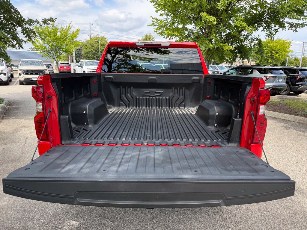 Used 2022 Chevrolet Silverado 1500 LT AWD/4WD image 10
