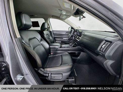 Certified 2026 Nissan Pathfinder SL FWD image 28