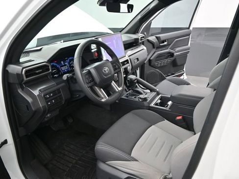 Used 2024 Toyota Tacoma TRD Off-Road image 6