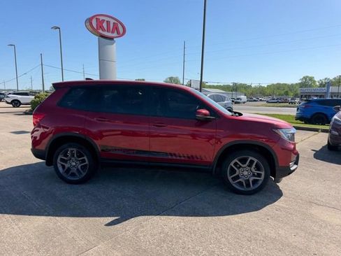 Used 2023 Honda Passport EX-L image 2