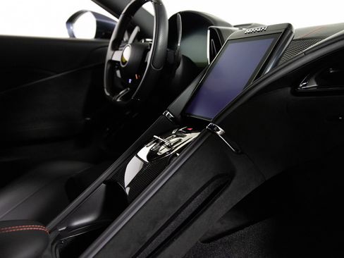 Used 2021 Ferrari Roma RWD image 46