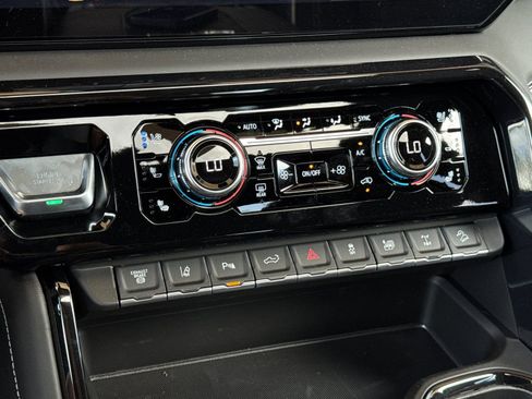 New 2026 GMC Sierra 2500 AT4X AWD/4WD image 20