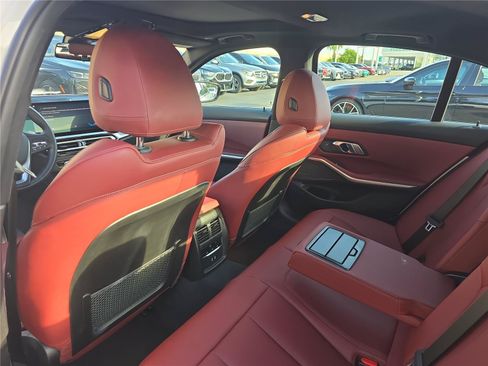 Used 2023 BMW 330i Sedan w/ Premium Package RWD image 9