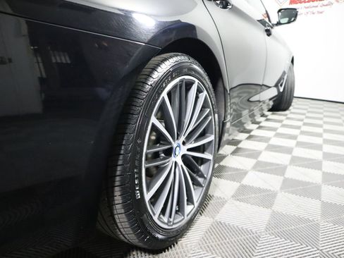 Used 2023 BMW 530e xDrive AWD/4WD image 5