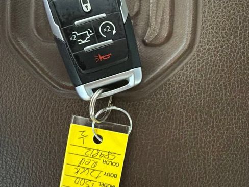 Used 2021 RAM 1500 Laramie RWD image 19