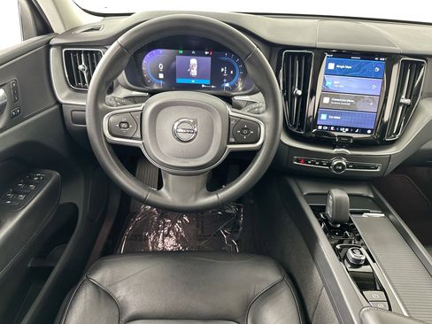 Used 2023 Volvo XC60 B5 Core w/ Climate Package image 23