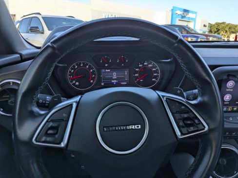 Used 2021 Chevrolet Camaro LT w/ Technology Package image 16