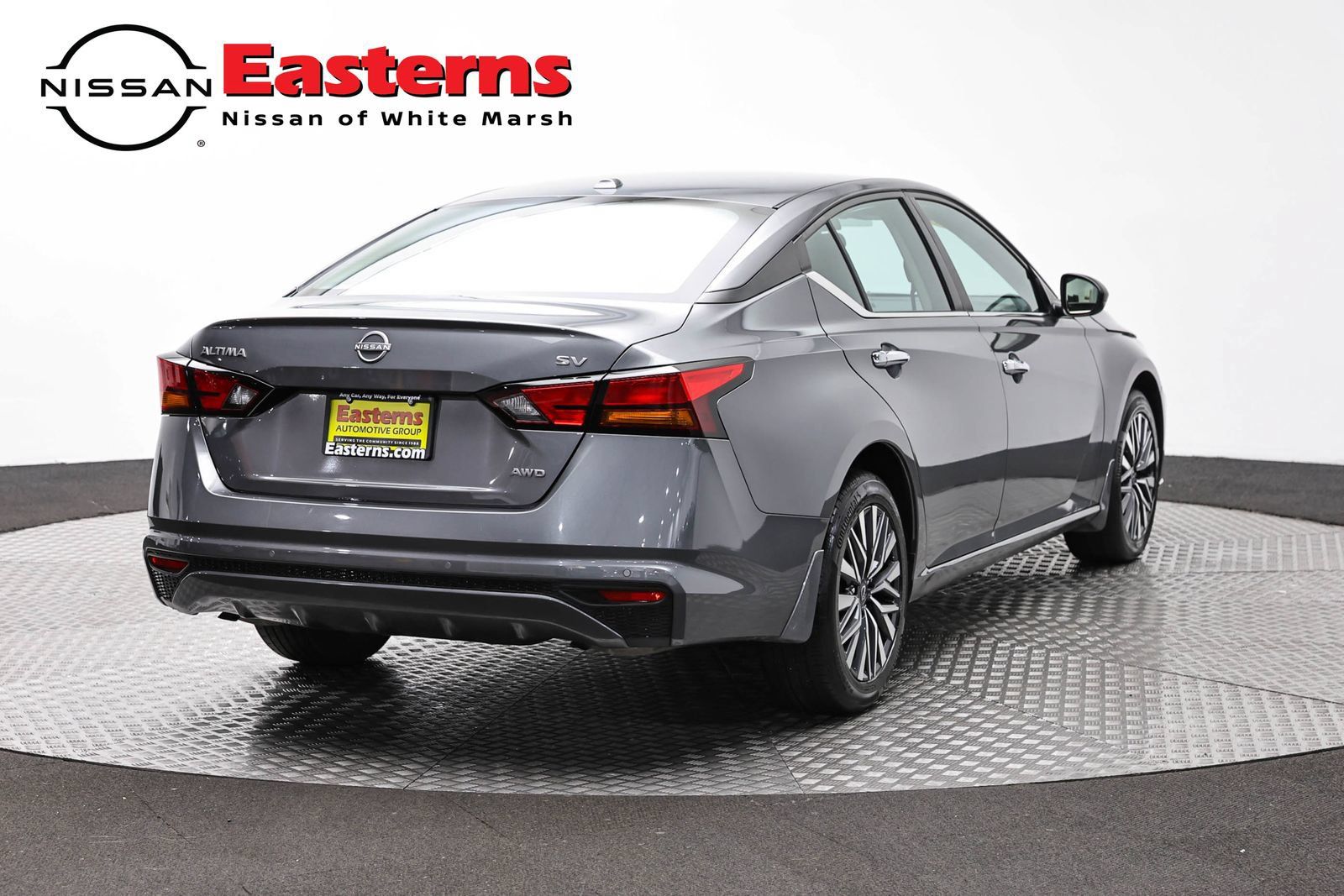 Used 2024 Nissan Altima 2.5 SV AWD/4WD image 5