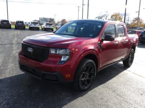 Used 2025 Ford Maverick XLT w/ Equipment Group 301A image 3