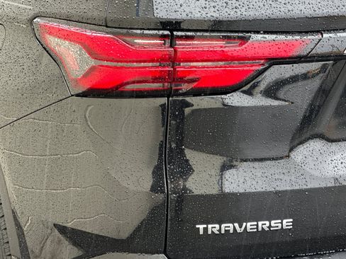 Certified 2022 Chevrolet Traverse LS image 37
