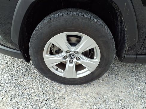 Used 2020 Toyota RAV4 XLE image 36