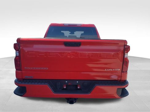 Used 2023 Chevrolet Silverado 1500 Custom AWD/4WD image 4