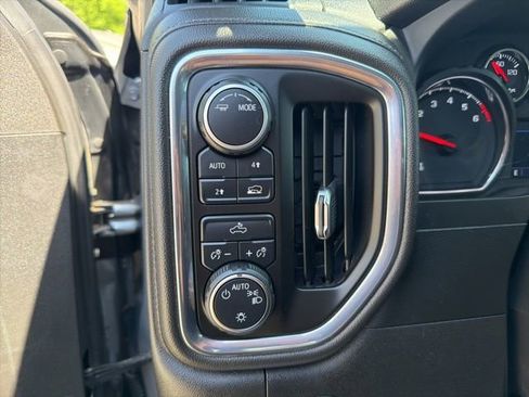 Used 2021 Chevrolet Silverado 1500 LT AWD/4WD image 21