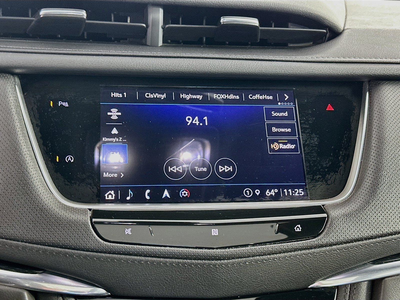 Used 2021 Cadillac XT5 Premium Luxury w/ LPO, Floor Liner Package FWD image 14