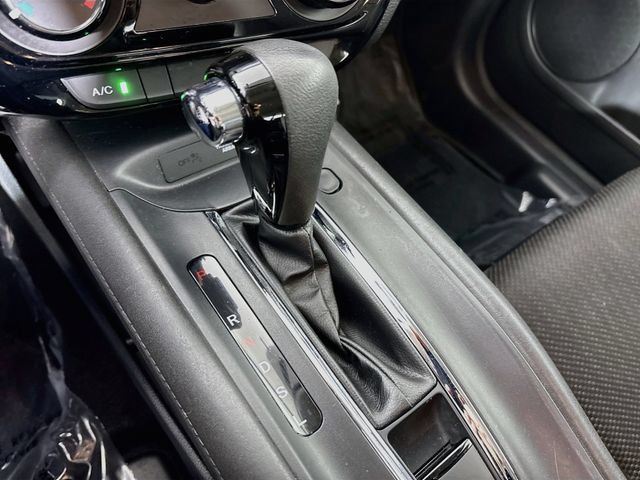 Used 2017 Honda HR-V LX image 16