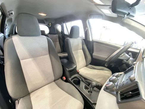 Used 2015 Toyota RAV4 LE image 26